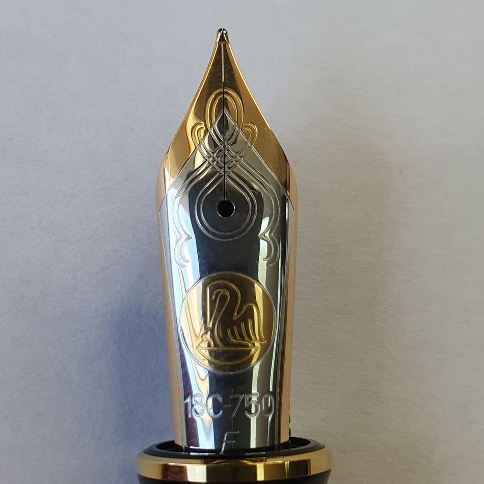 Pelikan Souveran M1000 Fountain Pen - Green Striated - Pelikan Pens Online Shop